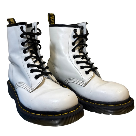 Dr Martens 1460 White Leather Combat Boots Women’s 7 | Iconic 8-Eye Style - Picture 2 of 15